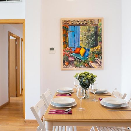 Lovely 2 Bedroom Terrace Wifi Parking Ac Heating Attic 발렌시아 외부 사진