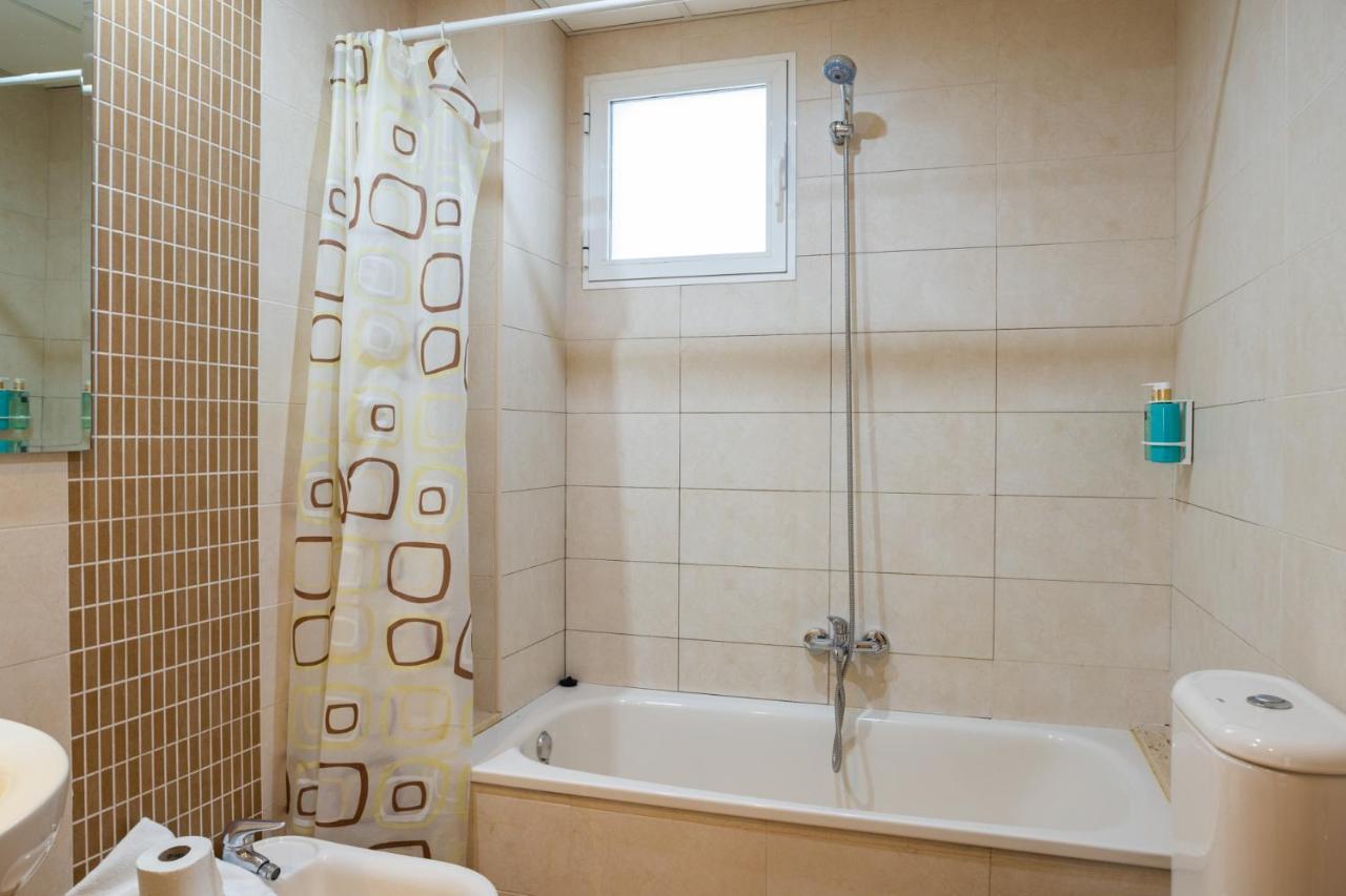 Lovely 2 Bedroom Terrace Wifi Parking Ac Heating Attic 발렌시아 외부 사진