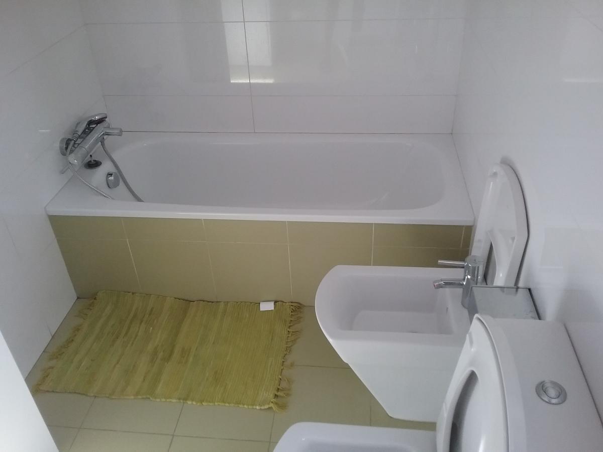 Lovely 2 Bedroom Terrace Wifi Parking Ac Heating Attic 발렌시아 외부 사진
