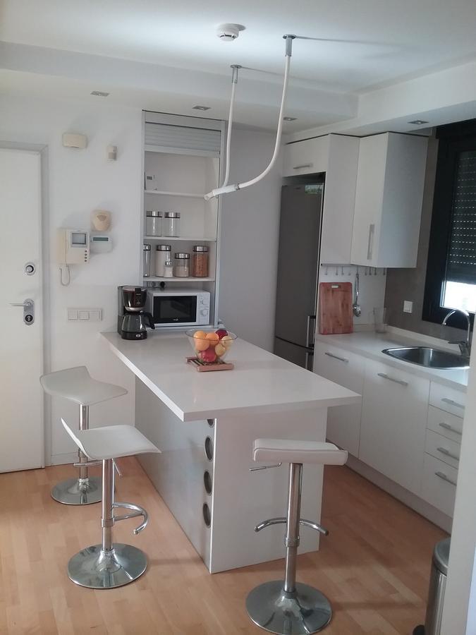 Lovely 2 Bedroom Terrace Wifi Parking Ac Heating Attic 발렌시아 외부 사진