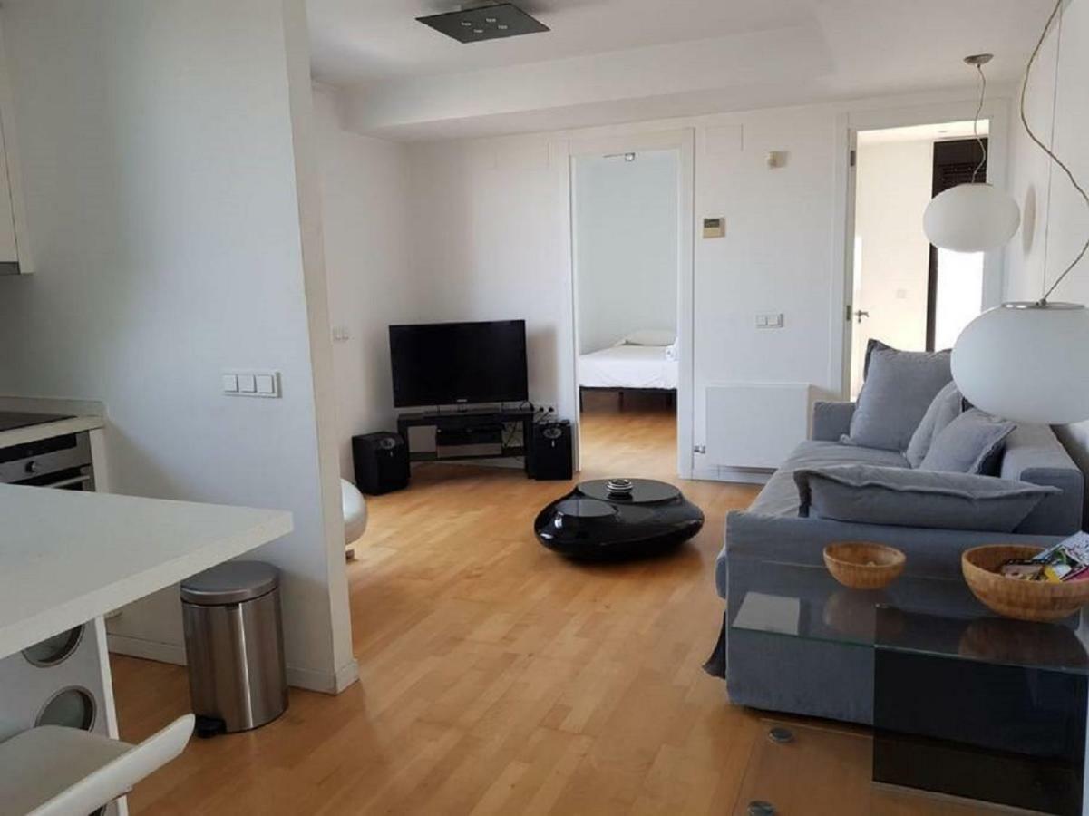Lovely 2 Bedroom Terrace Wifi Parking Ac Heating Attic 발렌시아 외부 사진